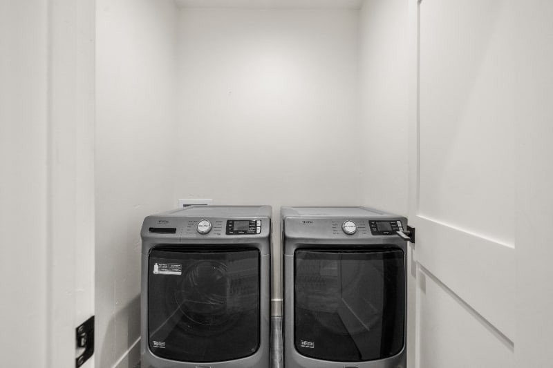 Building Photo - 15 Sandy Hl Ter