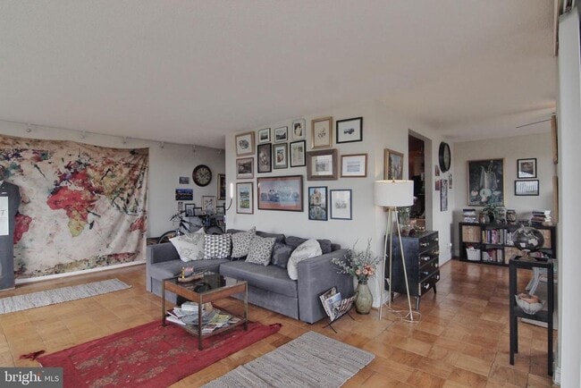 Building Photo - 4515 Willard Ave