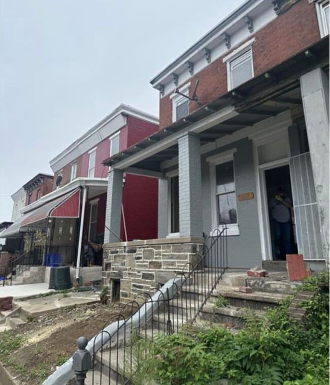 Building Photo - 3 Bedroom House for Rent