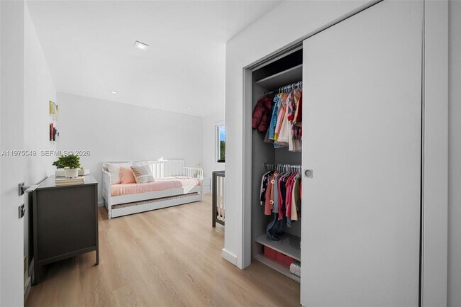 Building Photo - 1077 Golden Cane Dr