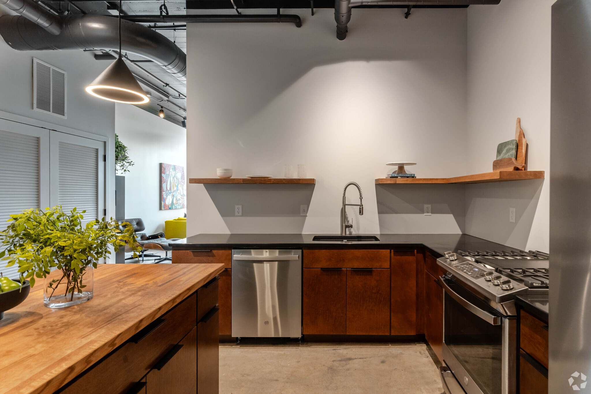 1BR, 1BA - 748SF - Kitchen - Water Power Lofts