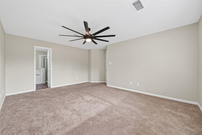 Building Photo - 3219 Watercliff Ct