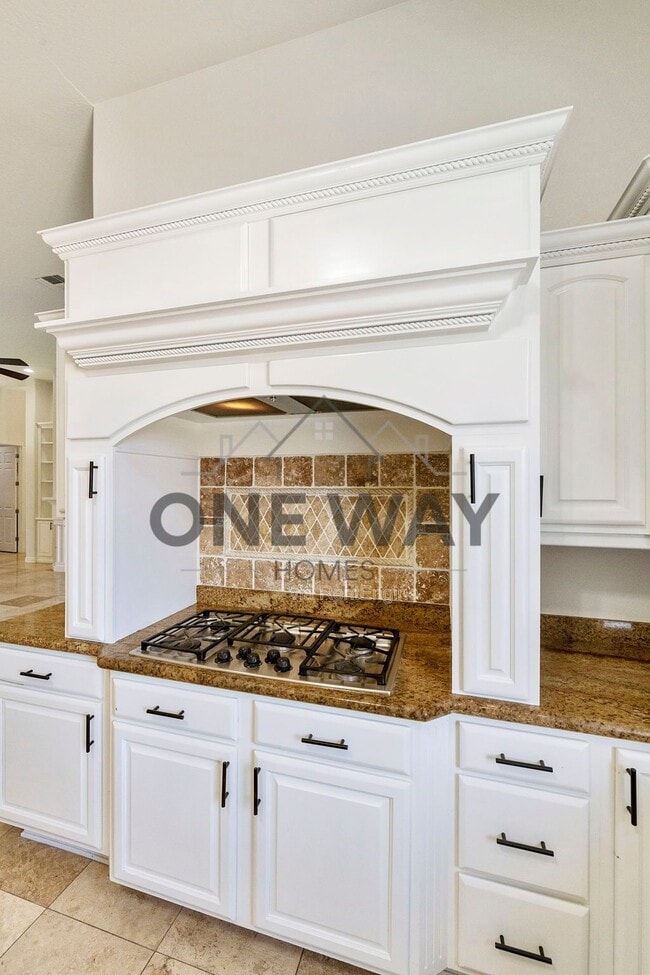 Building Photo - 4432 E Ford Ave