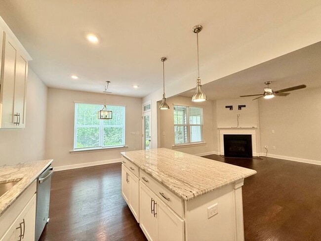 Building Photo - 414 Shale Creek Dr