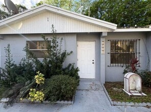 Building Photo - 1622 Sunrise Blvd