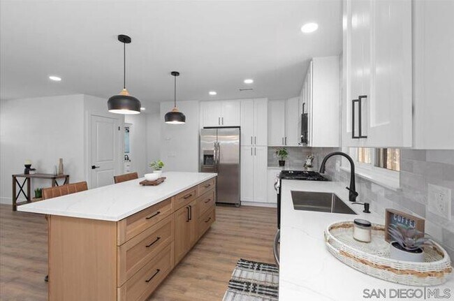 Building Photo - 16409 Sarape Dr