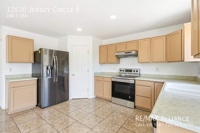 Building Photo - 12630 Jersey Cir E