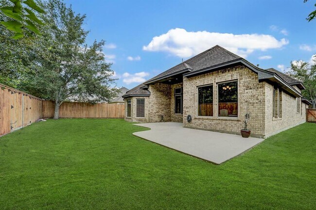Building Photo - 18502 N Settlers Shore Dr