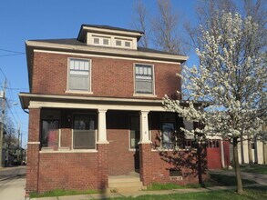 Building Photo - 1117 Nelson St