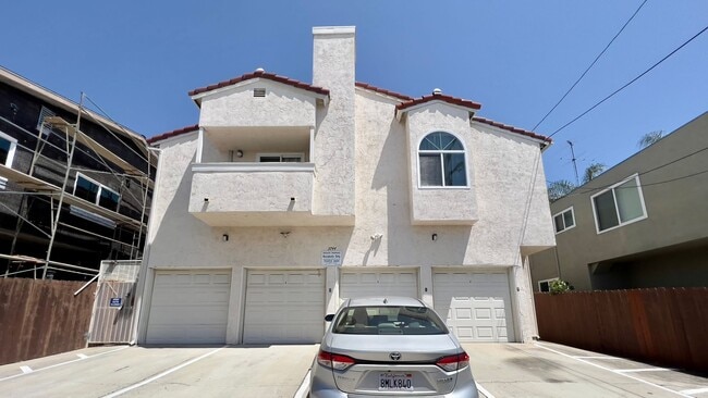 Building Photo - 3744 Pershing Ave