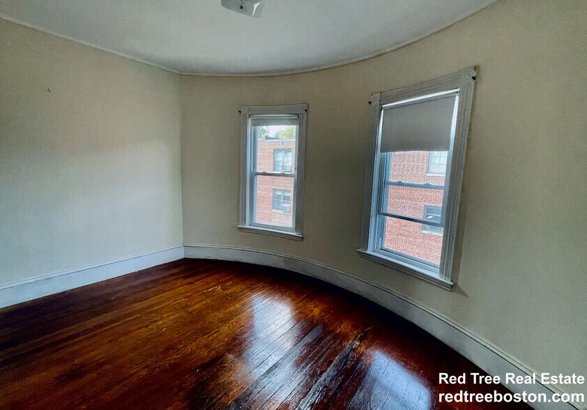 Building Photo - 3 Washburn Ter