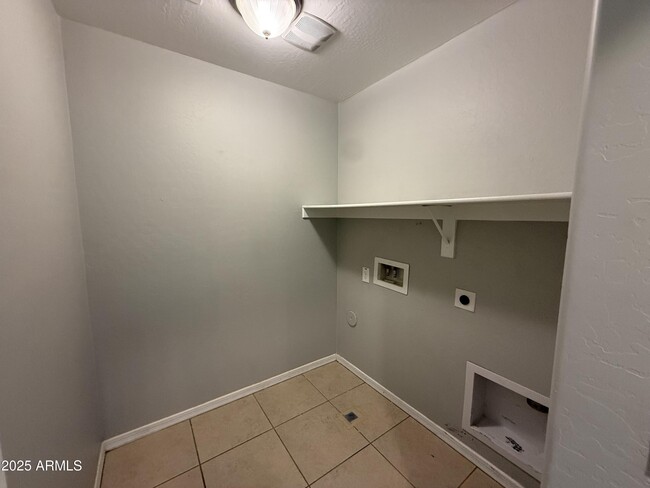 Building Photo - 4179 E Pony Ln