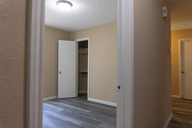 Building Photo - 8643 Causeway Dr