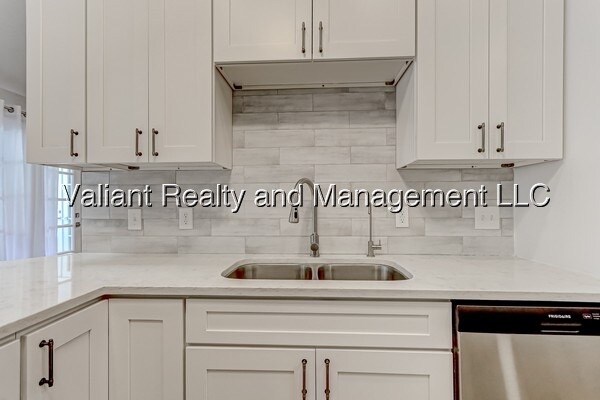 Building Photo - 13807 Carters Grove Ln