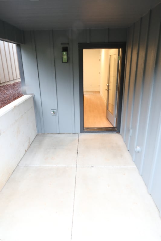 Building Photo - 12901 SE Ridgecrest Rd