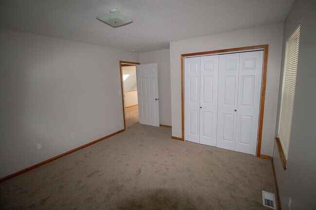 Building Photo - 1321 Godas Cir