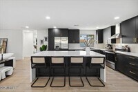 Building Photo - 3319 E Campo Bello Dr
