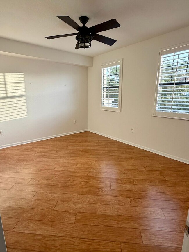 Building Photo - 12965 Positano Cir