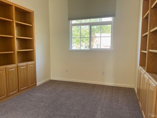 Building Photo - 308 Toscana Cir