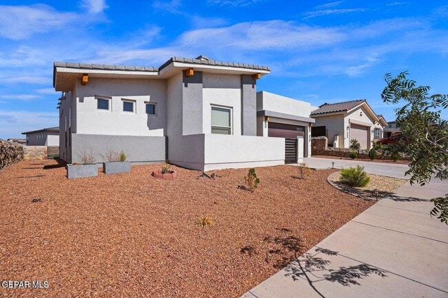 Building Photo - 717 Chatham Pl