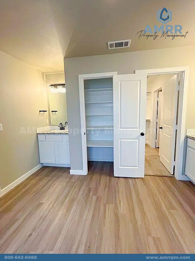 Building Photo - 7318 E County Rd 99