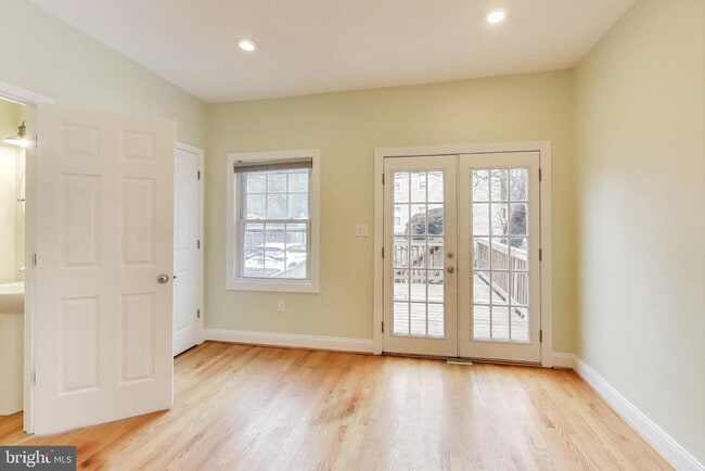 Building Photo - 628 Madison St NW