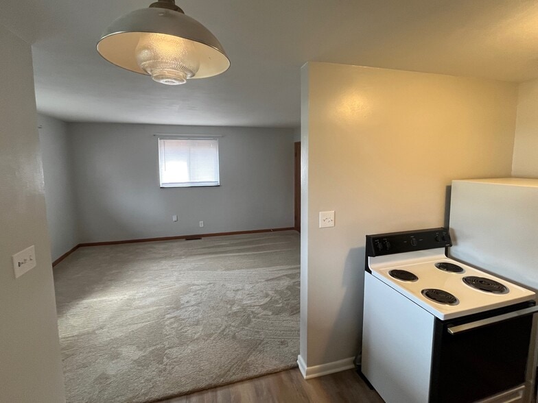 Building Photo - 2251 Candlewood Dr