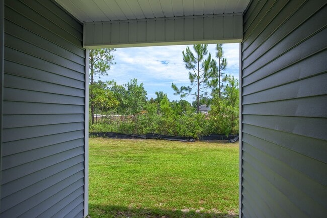 Building Photo - 329 S Stingray Ln