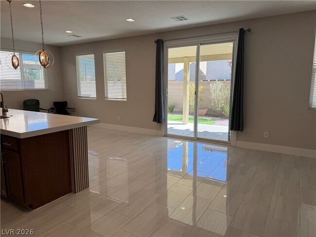 Building Photo - 4642 Engage St