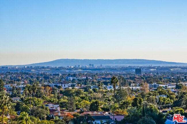 Building Photo - 10445 Wilshire Blvd