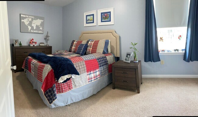 Building Photo - 30 Millbrook Court