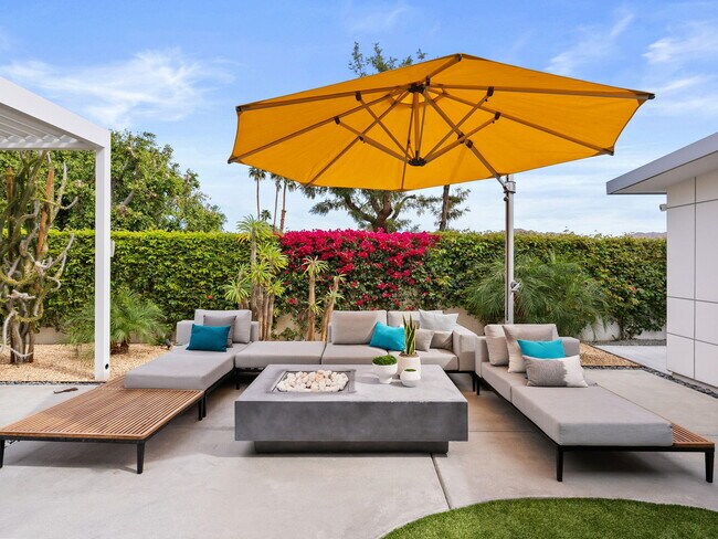Building Photo - 48674 Vista Viejo Dr