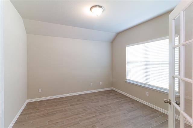 Building Photo - 3004 Teak Dr