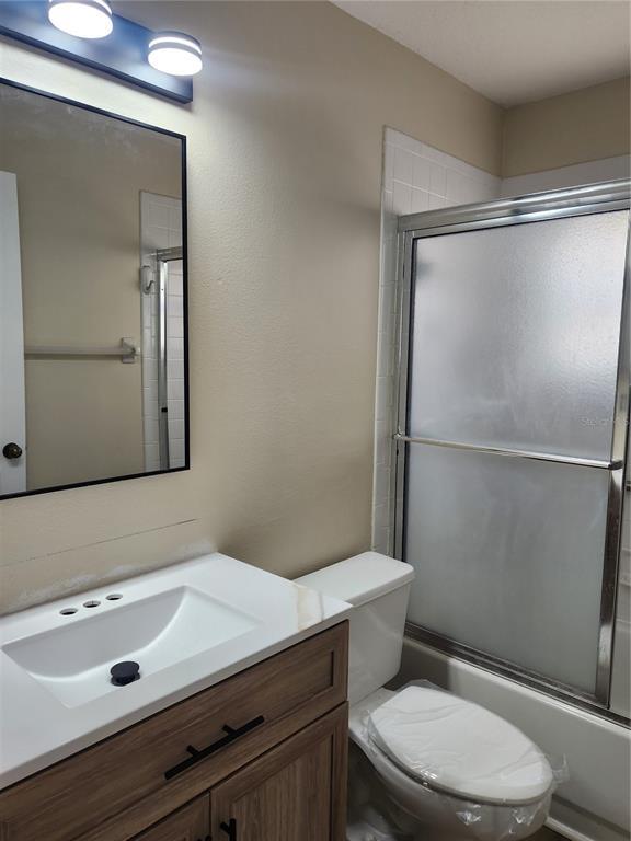 Building Photo - 6327 Green Oaks Cir