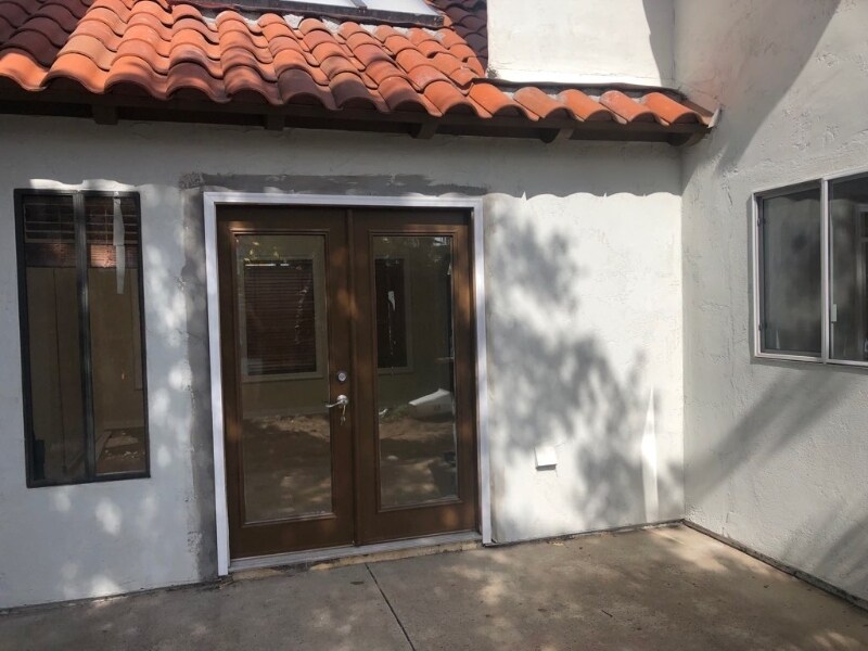 Building Photo - 1806 Soto St