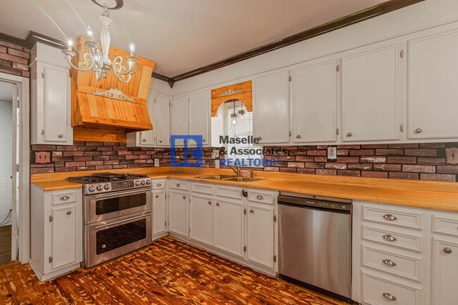 Building Photo - 3 Bed/2 Bath Home in Crystal Springs