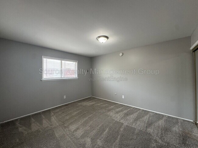 Building Photo - 4431 Oakwood