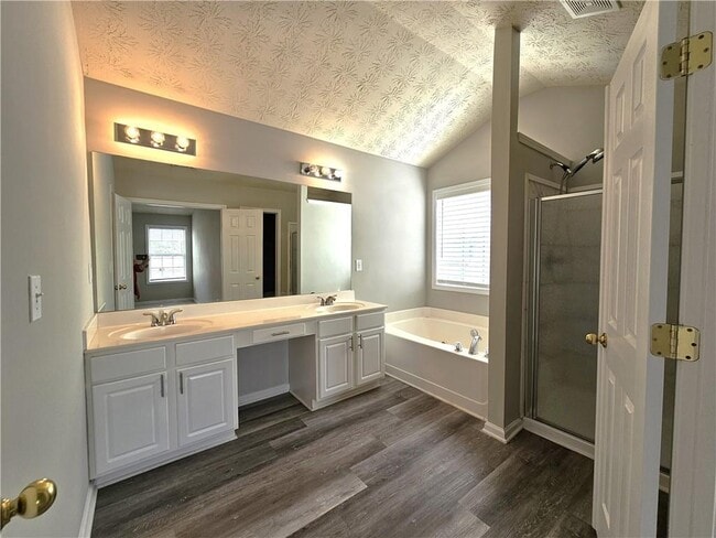 Building Photo - 819 Clairidge Elm Trail SW