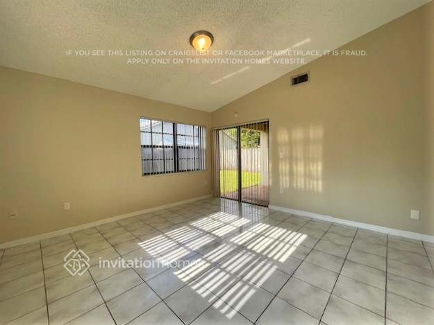 Building Photo - 14380 SW 112th Terrace