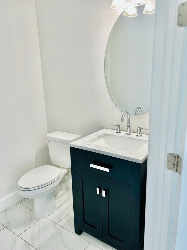 Building Photo - 7841 Bristol Cir