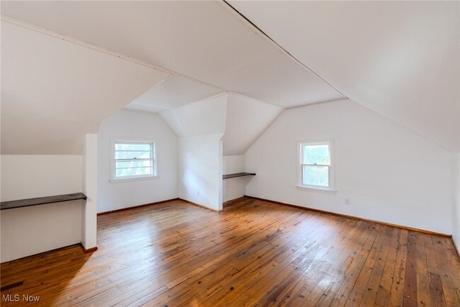 Building Photo - 997 Mohegan Trl