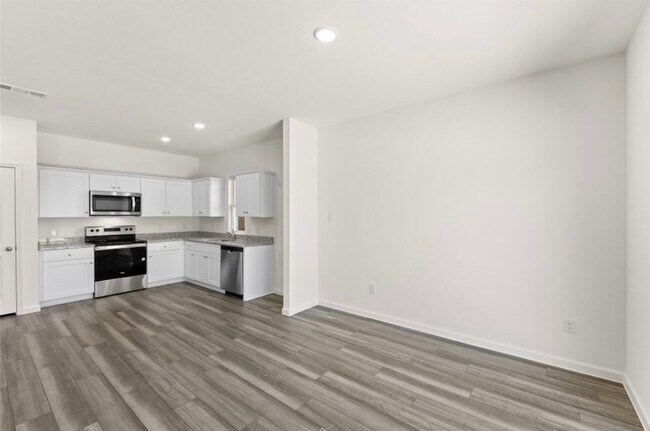Building Photo - 10308 Holy Cross Ln
