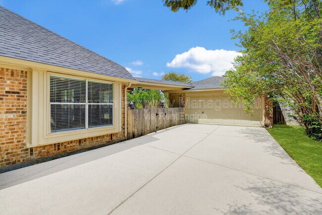 Building Photo - 14407 Jessica Falls Cir