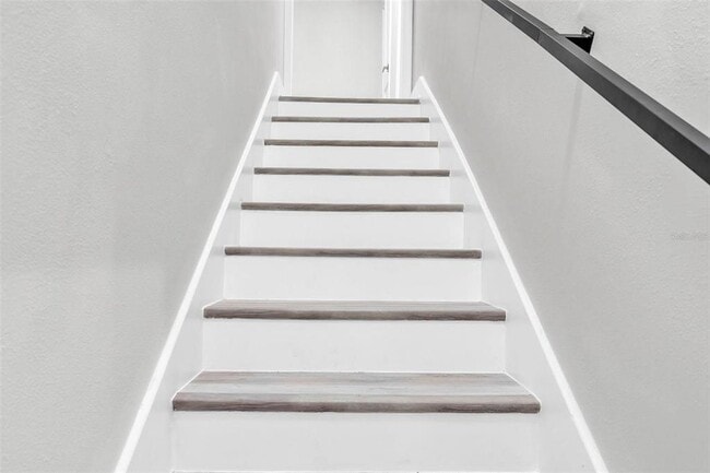 Building Photo - 4520 Pine Hollow Dr