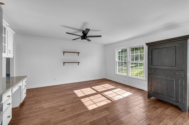 Building Photo - 4861 Bethesda Rd