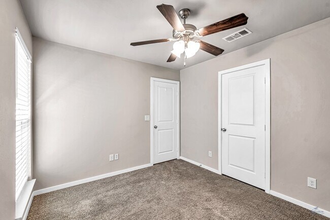 Building Photo - 9115 Ratliff Rdg