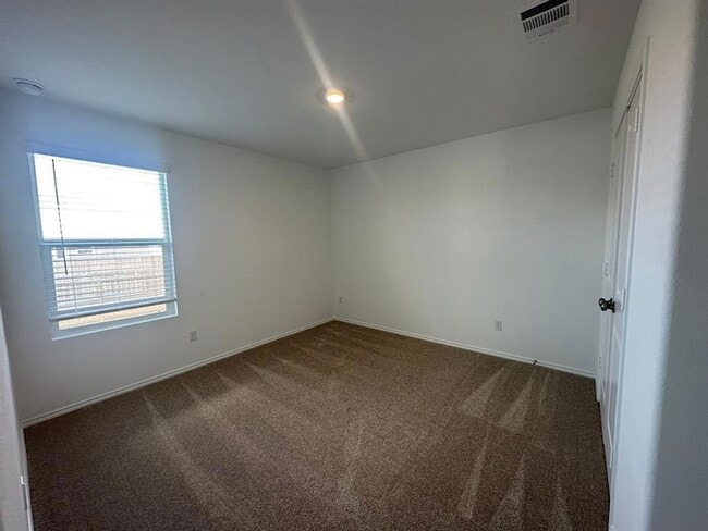 Building Photo - 4116 Home Pl Rd