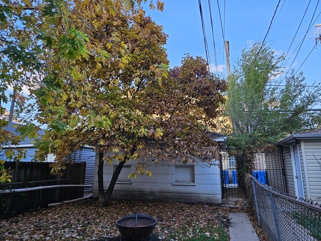 Building Photo - 2623 N Emmett St