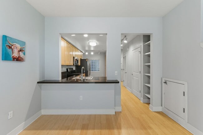 Building Photo - 1585 Brunswig Ln