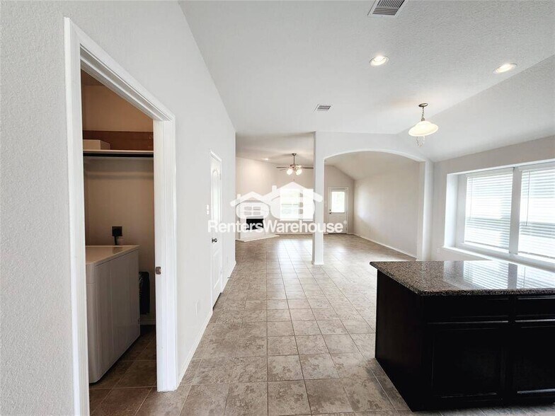 Building Photo - 5131 Spring Terrace Ln